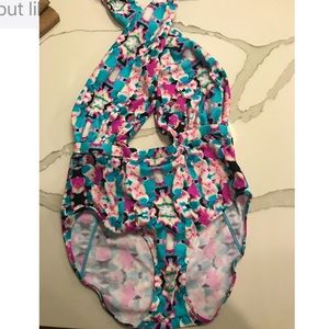 6 Shore Road One Piece